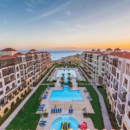 Premium Sea View 2 Bedrooms 2 Bathrooms Apartment Located Within Gravity Hotel & Aquapark Hurghada Esterno foto