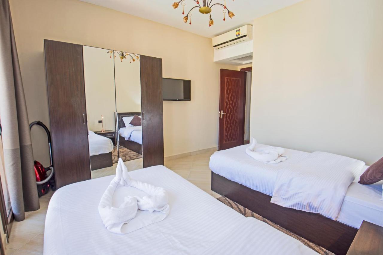 Premium Sea View 2 Bedrooms 2 Bathrooms Apartment Located Within Gravity Hotel & Aquapark Hurghada Esterno foto