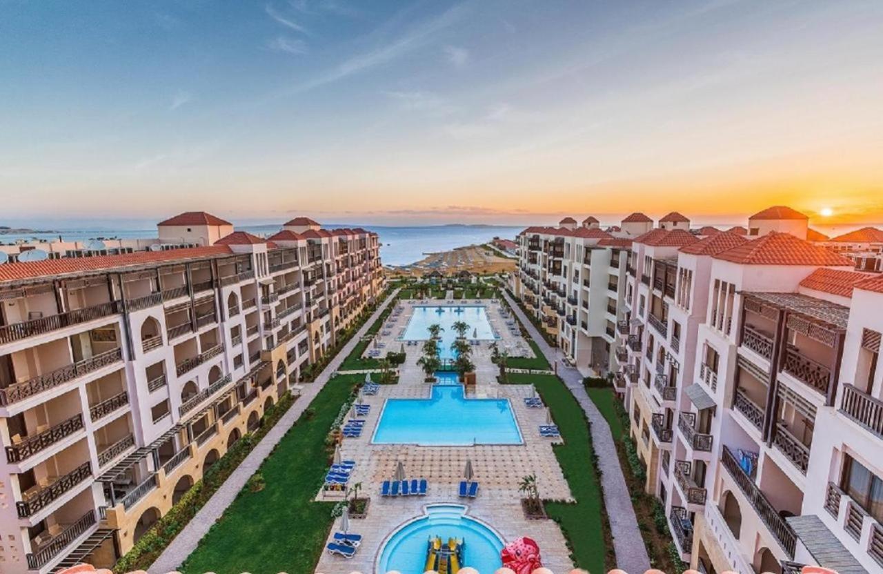 Premium Sea View 2 Bedrooms 2 Bathrooms Apartment Located Within Gravity Hotel & Aquapark Hurghada Esterno foto
